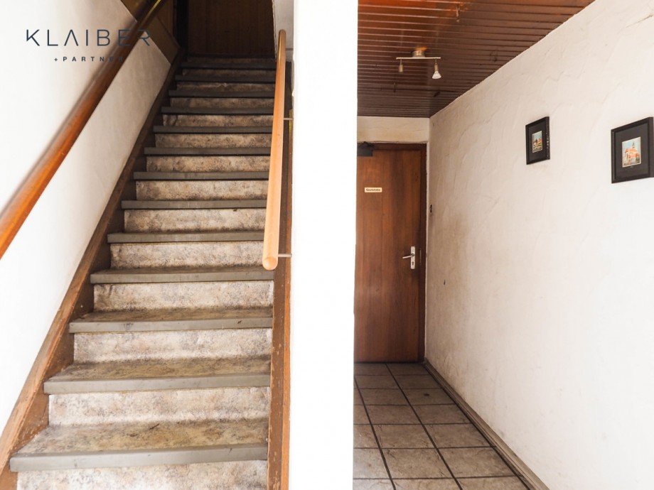 Treppe zu WG 1 und 2 Mehrfamilienhaus Eislingen