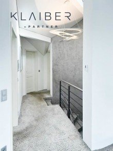  Extravagantes  Wohn- und Gesch�ftshaus,mit Show-Rooms 210 m� Wohnen und Arbeiten in ruhiger Lage.