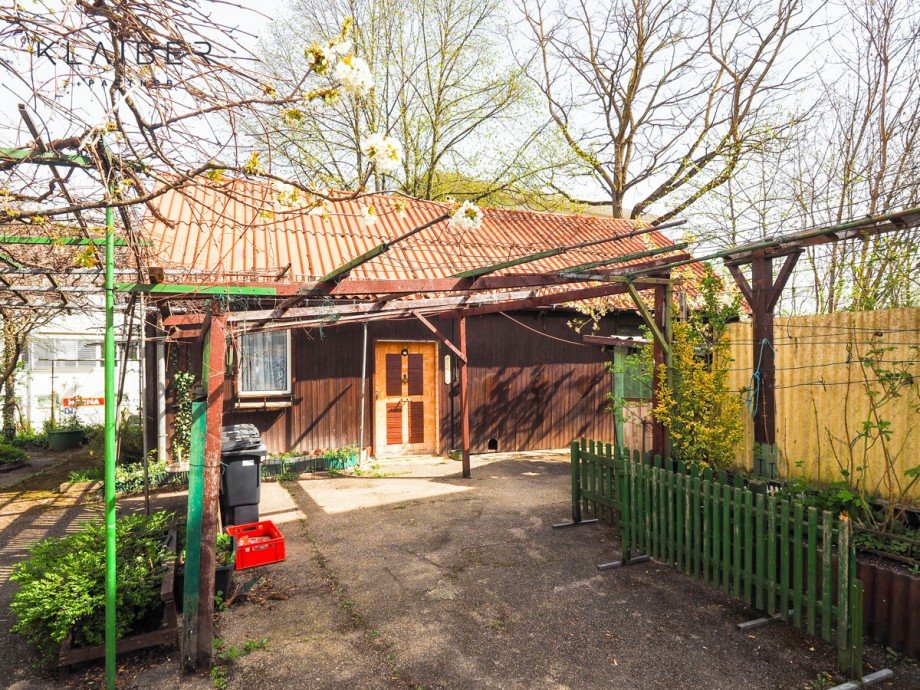 Gartenhaus Mehrfamilienhaus Eislingen