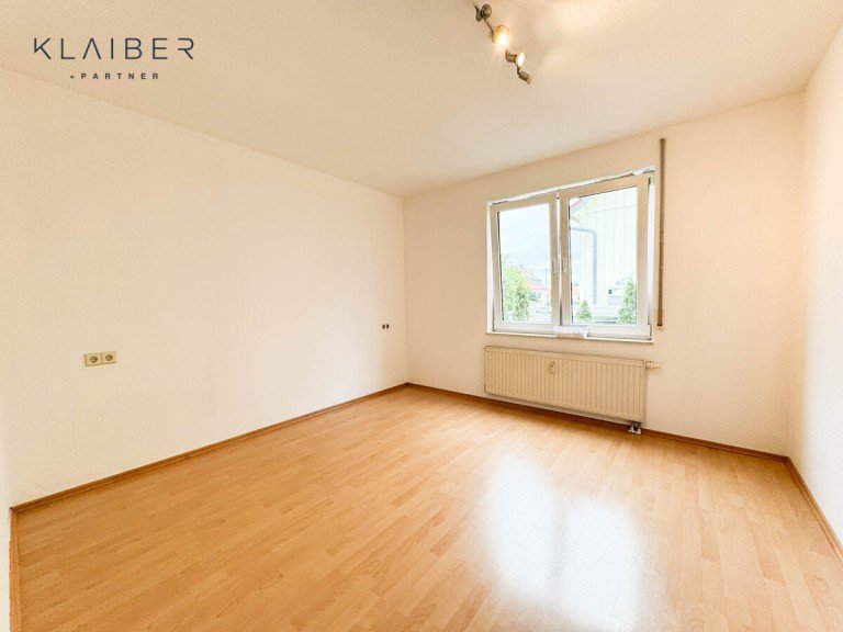 Schlafzimmer 1 Schorndorf Etagenwohnung Einziehen & Wohlf�hlen - helle 3,5 Zimmer mit gro�z�gigem Balkon und Stellplatz
