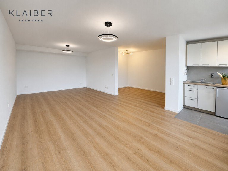 Wohn-/Esszimmer G�ppingen / Faurndau Etagenwohnung ***Kapitalanleger aufgepasst: frisch saniert - bis ca. 5,3 % Rendite | Balkon & Stellplatz***