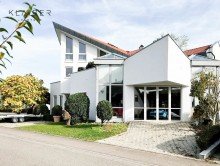  Extravagantes  Wohn- und Gesch�ftshaus,mit Show-Rooms 210 m� Wohnen und Arbeiten in ruhiger Lage.