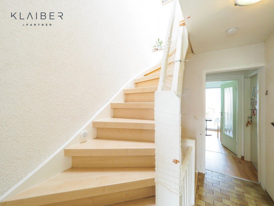 Treppe OG Einfamilienhaus Esslingen-Zollberg
