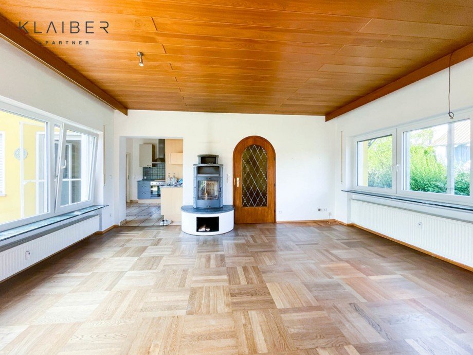 Wohnzimmer EG Mehrfamilienhaus Gruibingen