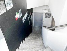  Extravagantes  Wohn- und Gesch�ftshaus,mit Show-Rooms 210 m� Wohnen und Arbeiten in ruhiger Lage.