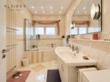 Bad ***Familiengl�ck mit Garten: Modernisiertes Reiheneckhaus in sch�ner Lage***