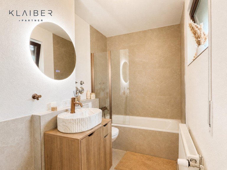 Badezimmer G�ppingen / Faurndau Etagenwohnung Erstbezug nach Sanierung | Balkon, Aufzug, EBK & Stellplatz