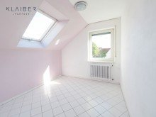 HW-Raum OG Sch�nes Doppelhaus mit Kachelofen, Einbauk�che, Terrasse, TG mit Platz f�r 3 Autos !!!