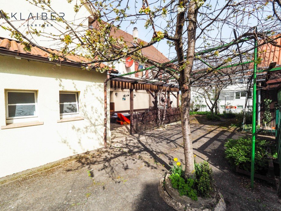 Gartenlaube Mehrfamilienhaus Eislingen